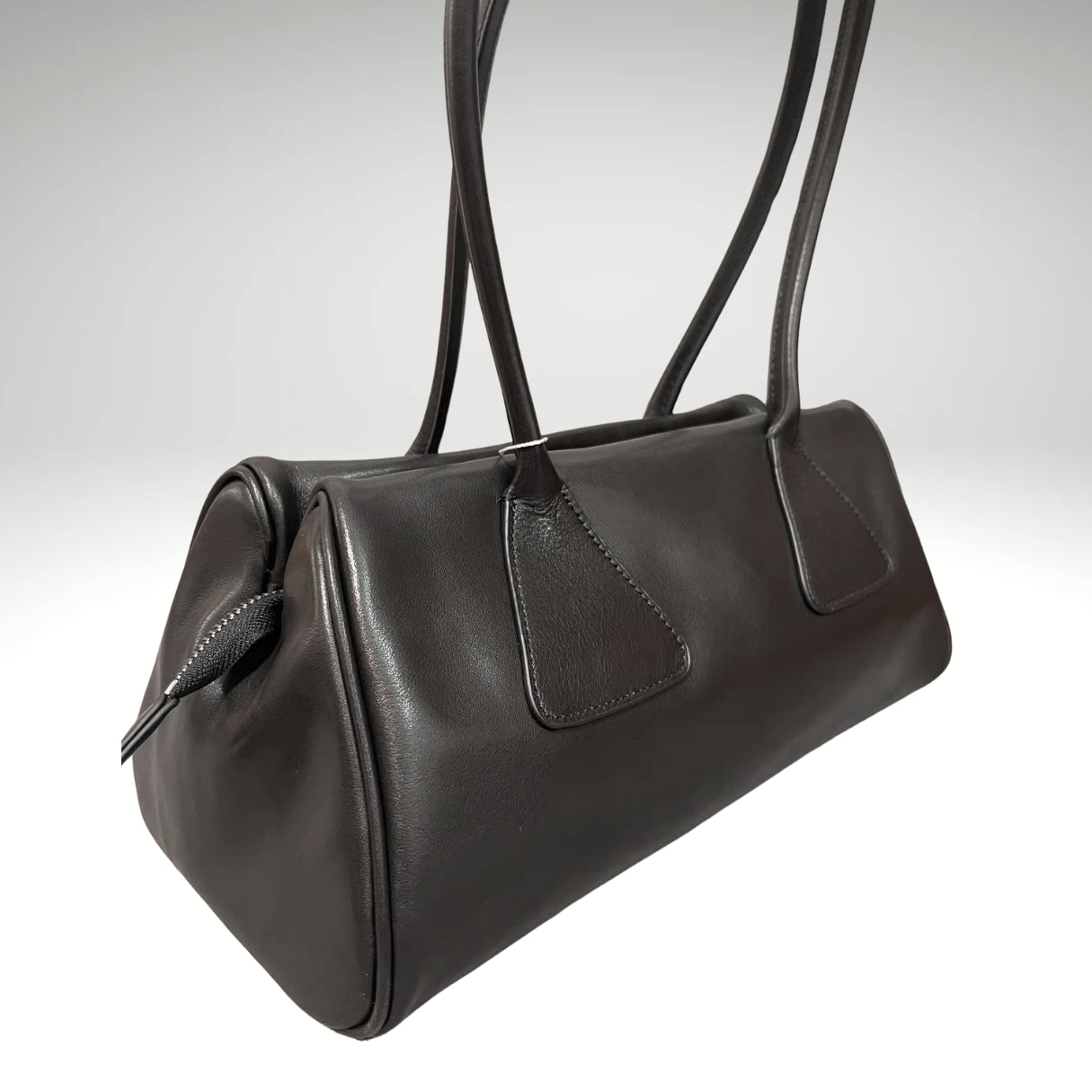 'PRISMA' prismic geometry suede or cowhide leather high grade underarm / shoulder handbag. stylish compact beautifully made. 32cm x 17cm x 15cm - Moda-Airneis