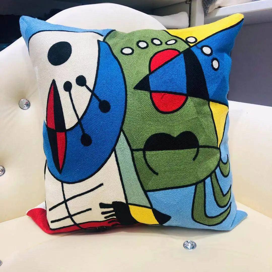 High Quality Picasso Abstract Embroidered Canvas Cushion Covers Premium Soft Funda De Cojin Pop Art Cushions to 'pop' your home.18" x18" 45cm x 45cm
20 + patterns so be sure to look. - Moda-Airneis