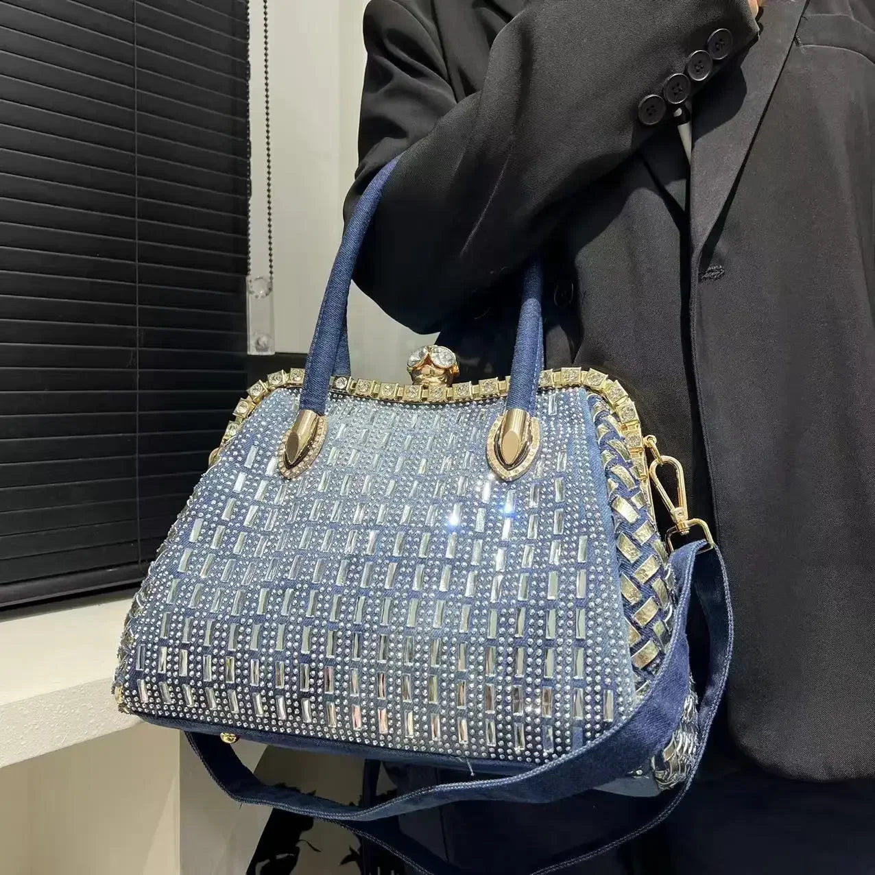 'Eve' Denim and 'diamonds' evening, clubbing or anytime (there are no rules here!) stylish, cute bag. Submit to your inner bling :) - Moda-Airneis