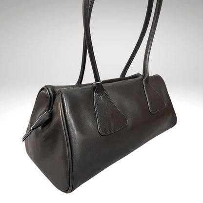 'PRISMA' prismic geometry suede or cowhide leather high grade underarm / shoulder handbag. stylish compact beautifully made. 32cm x 17cm x 15cm - Moda-Airneis