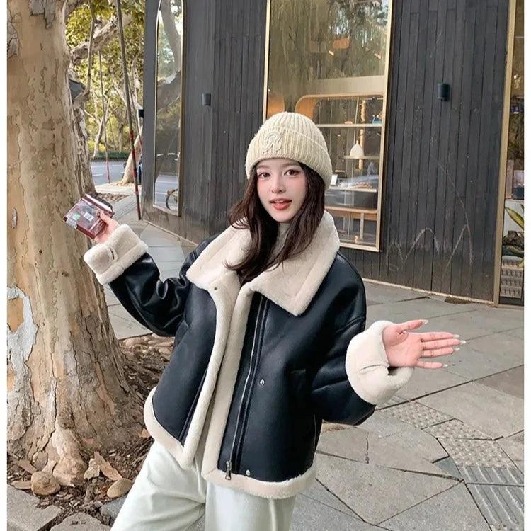 Lamb sheepskin shearling jacket super warm, an essential. Super now worn oversized. - Moda-Airneis
