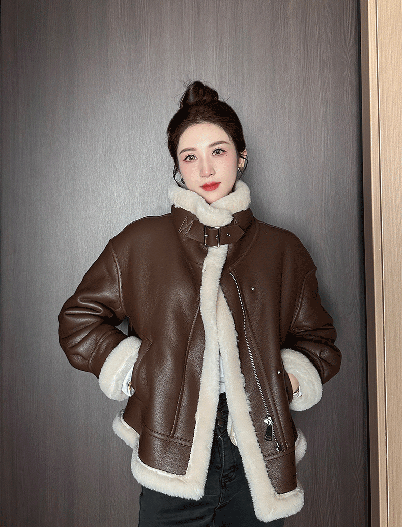 Luxury Real Sheepskin Shearling Leather Jacket  wool on inside soft luxurious shell.