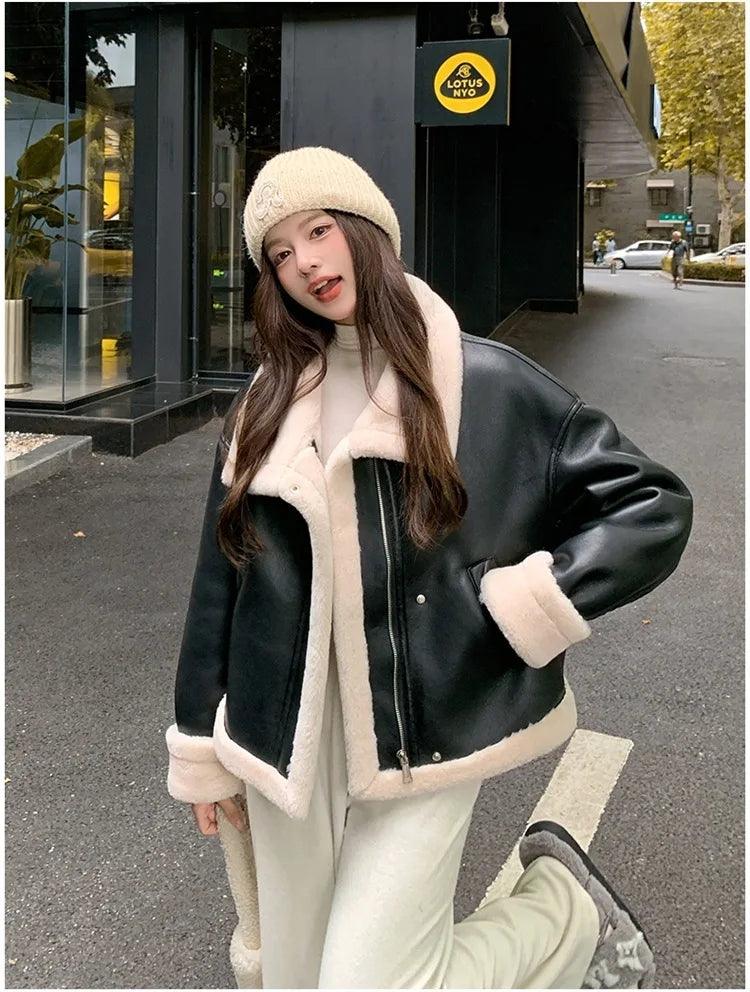 Lamb sheepskin shearling jacket super warm, an essential. Super now worn oversized. - Moda-Airneis