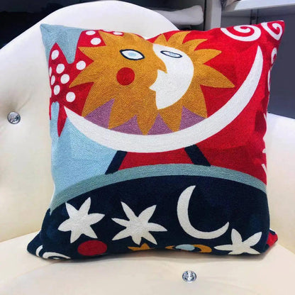High Quality Picasso Abstract Embroidered Canvas Cushion Covers Premium Soft Funda De Cojin Pop Art Cushions to 'pop' your home.18" x18" 45cm x 45cm 

20 + patterns so be sure to look. - Moda-Airneis
